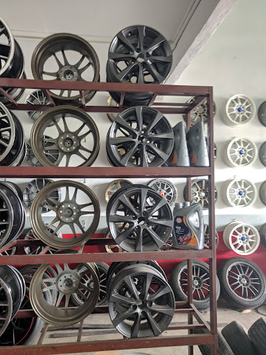Apal Tyre
