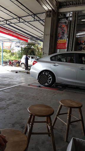 Nam Khiang Tyre
