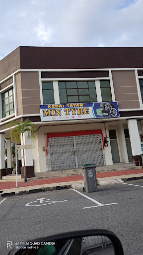 MIN TYRE
