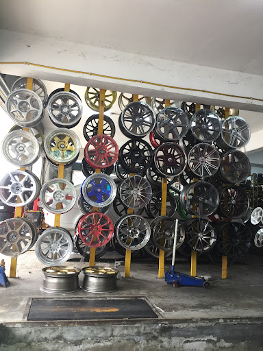 Heng Wong Tyre & Service
