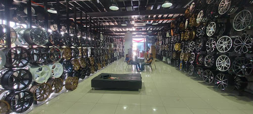 LOON TYRE SPORT RIM SDN BHD