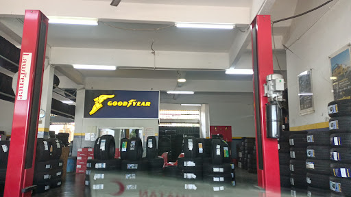Top Q Tyres & Battery Services