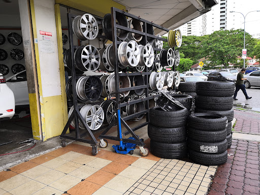 Tayaria - Hock Hee Tyre & Auto Service (BJ) Sdn Bhd (Krystal Square)