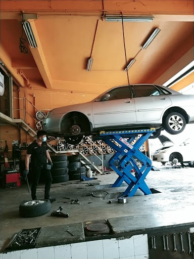 Continental TOP WINCO TYRE SDN BHD (MAK MANDIN)