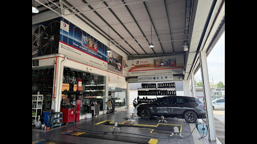 TotalEnergies Quartz Auto Services - Akina Tyre (PG) Sdn Bhd