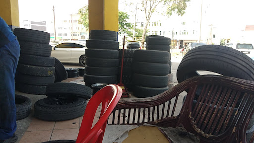 Huat Tyres & Service Centre