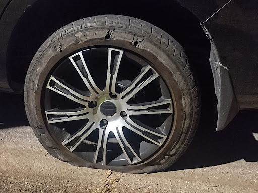 S.T. Lorry Tyre Service (24 hours)