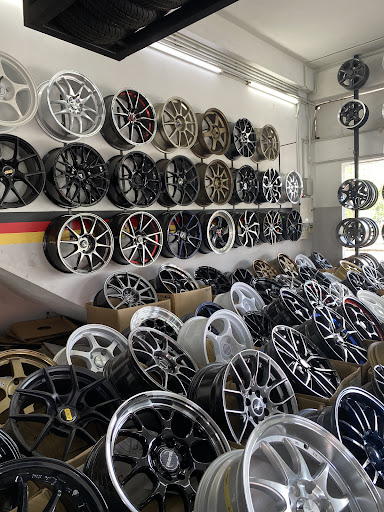 Kimmo & KH Tyres Specialist Service Centre