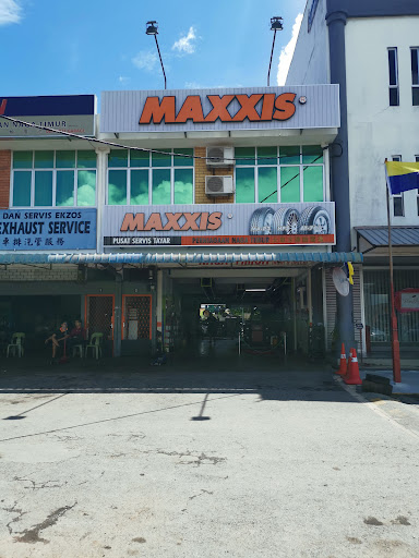 Perniagaan Naga Timur (Tyre & Service)