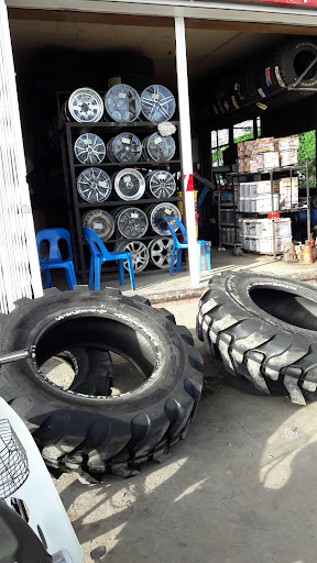 Everlight Tyre And Batteries Supply