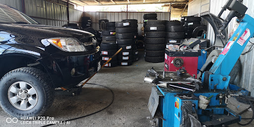 Yun Lee Tyres & Parts