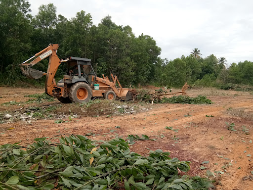 Kedai Tayar Dan Ekzos Kepala Gajah