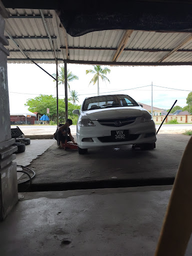 Pok Chek Tyre Service