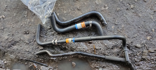 Magnum Tyre & Battery 万能轮胎电池服务