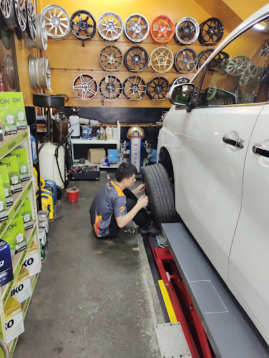 Continental Thong Hup Li Tyre & Battery Sdn Bhd