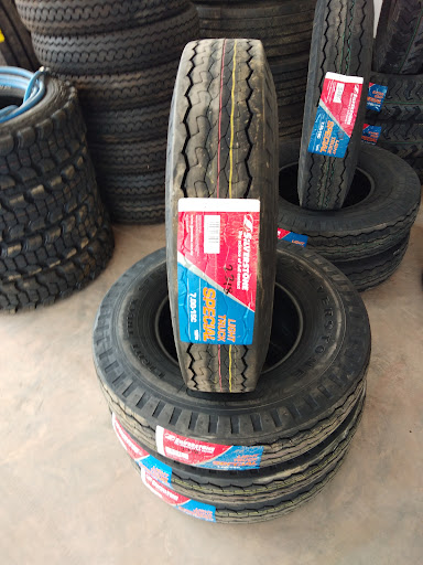 DM TYRES OUTDOOR SERVICE