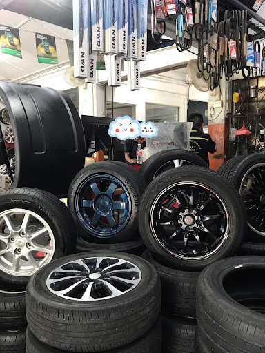 Pusat Servis Bateri Dan Tayar Maju