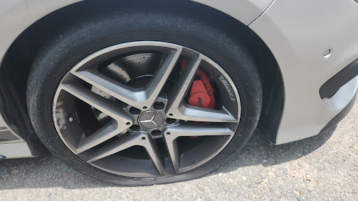 Kahang Batteries & Tyres Service