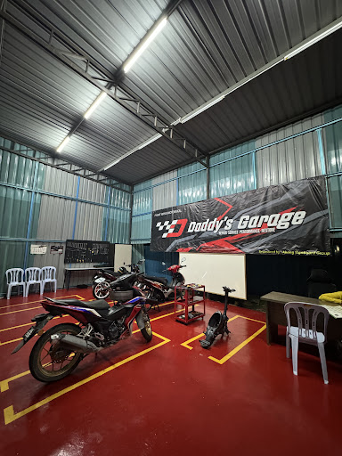 Daddy’s Garage