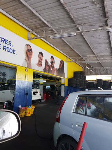 Pit Stop Tyres & Service